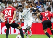 开云体育中国-皇家马德里豪取胜利，巴萨压力山大