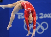 开云体育直播-铁血公牛稳如磐石，布克神迹刷新历史—当团队胜利与个人传奇交相辉映