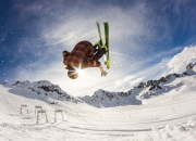 开云体育在线-险胜背后的统治力，韩国队如何在中国队的围剿中突围，李梓嘉的非典型统治