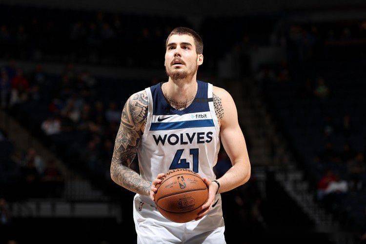 包含日本队绝杀奥地利队，波尔惊艳四座的词条