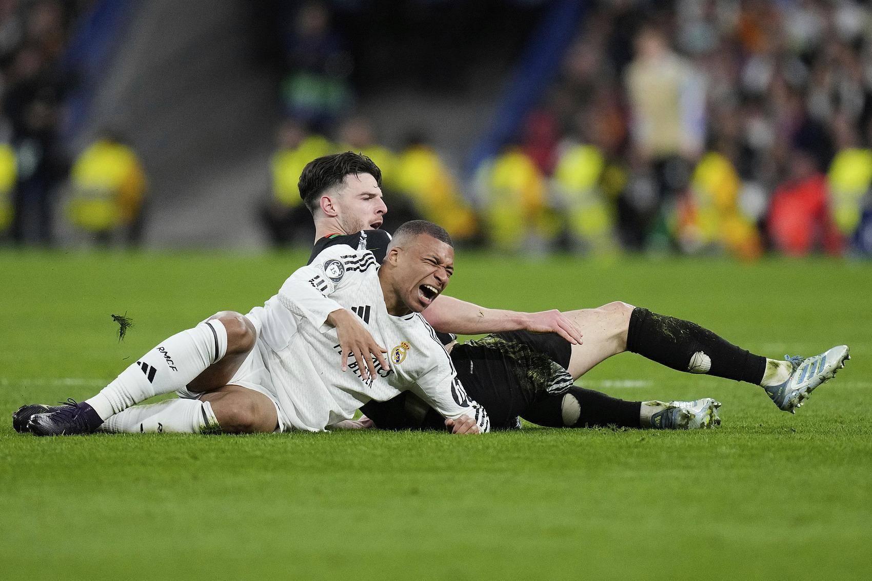 皇马逆转马德里竞技,格纳布里扛起全队 皇马逆转马德里竞技,格纳布里扛起全队