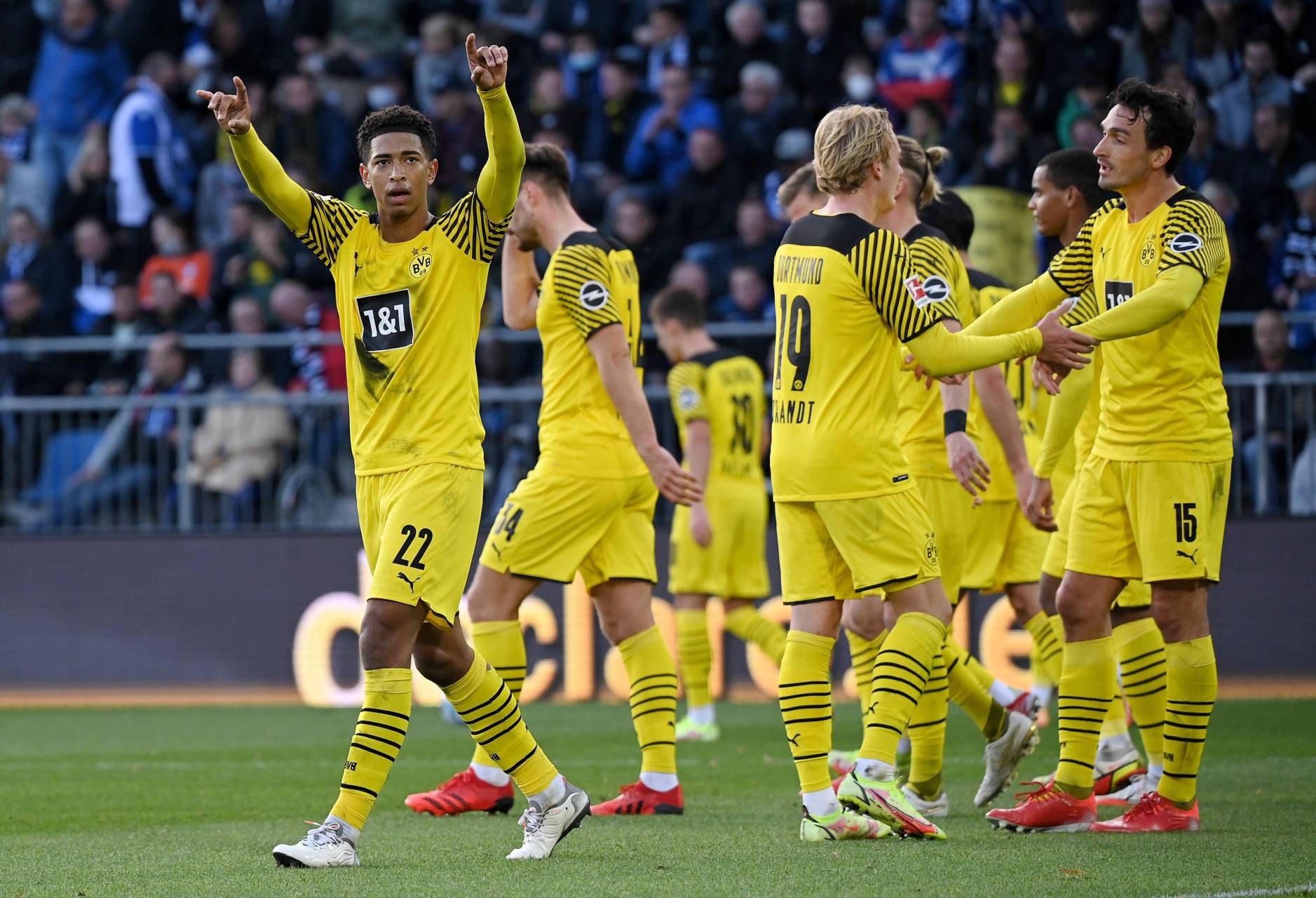 多特蒙德主场失利,被挤出前三名位置 多特蒙德主场失利,被挤出前三名位置