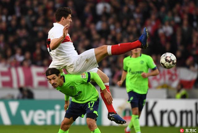 斯图加特客场逆袭沙尔克，积分排名第十的简单介绍