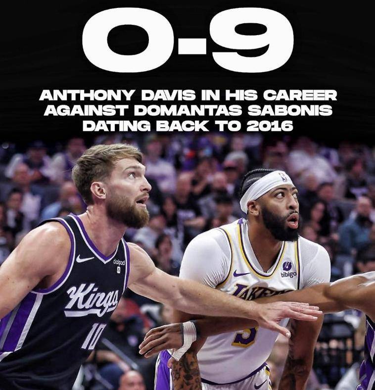 尼克斯碾压雄鹿，福克斯送出助攻