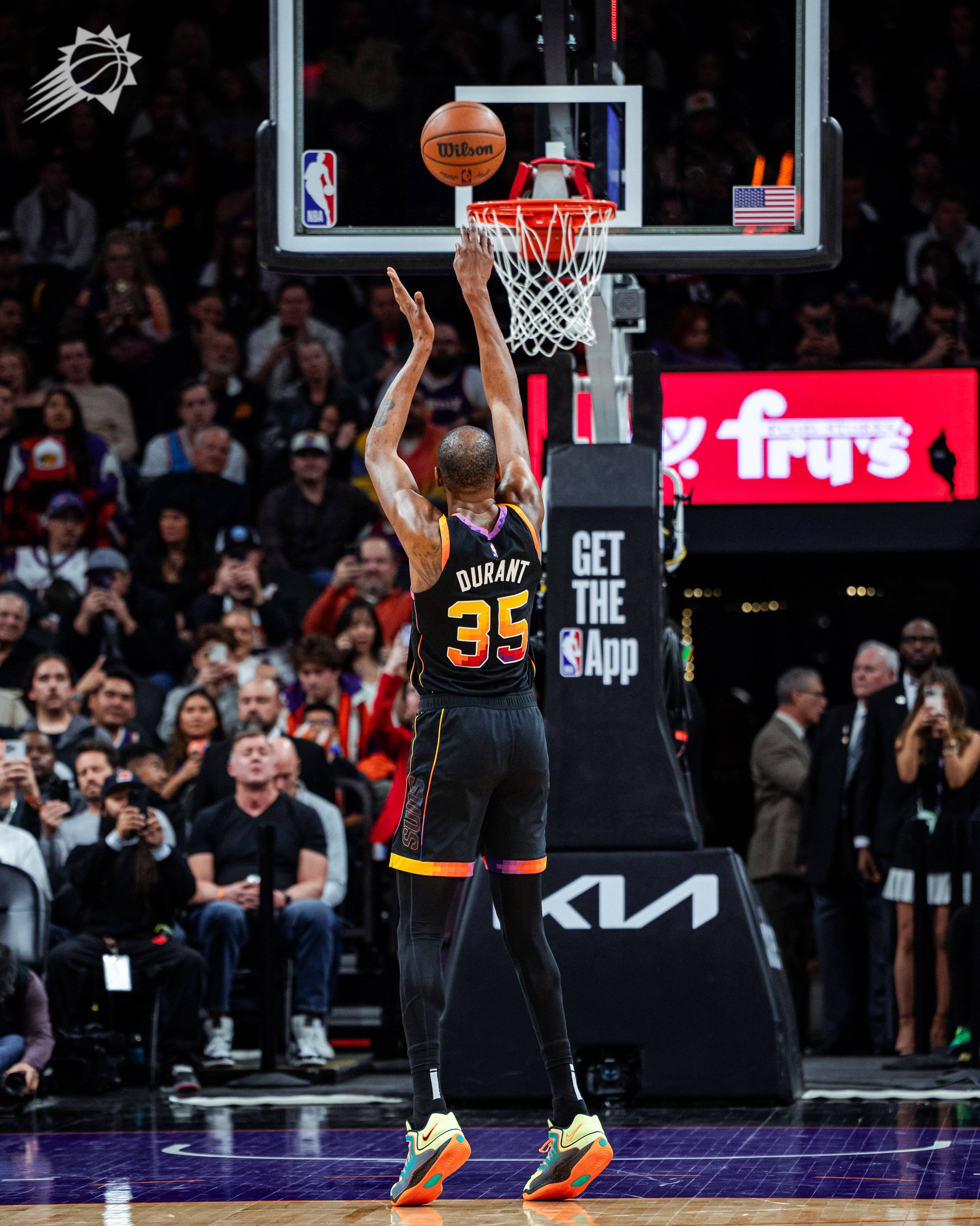 鹈鹕横扫上海队，杜兰特高光表现